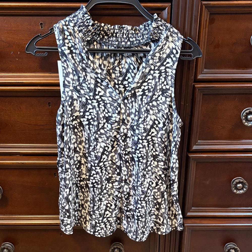 Veronica M Black and White Patterned Blouse